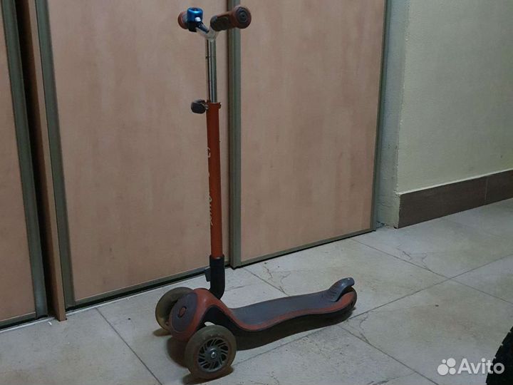 Самокат master lights globber