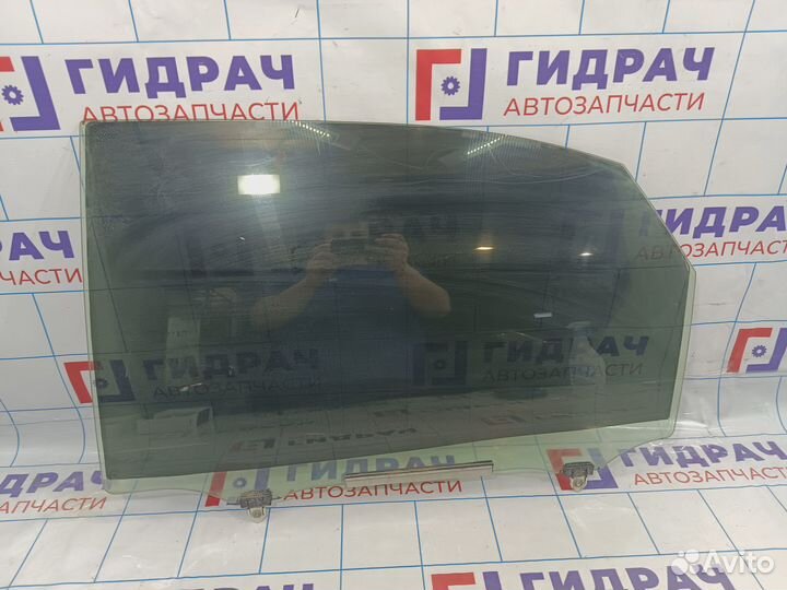 Стекло двери задней левой Lexus RX350 (AL10) 68104