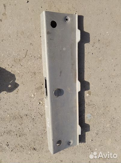 Накладка замка багажника Киа Рио 1 универсал