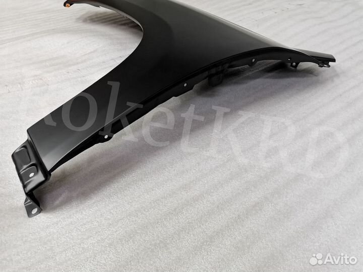 Крыло левое Toyota Land Cruiser 200 2016+ Новое