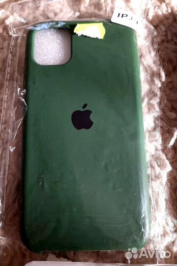 Чехол на iPhone 11