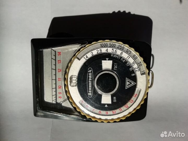 Фотоэкспонометр Ленинград-4 хорошее состояние