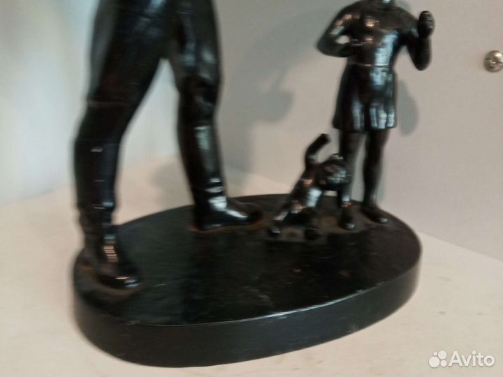 Каслинское литьё Встреча солдата