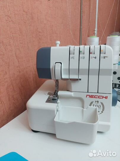 Оверлок для швейной машины