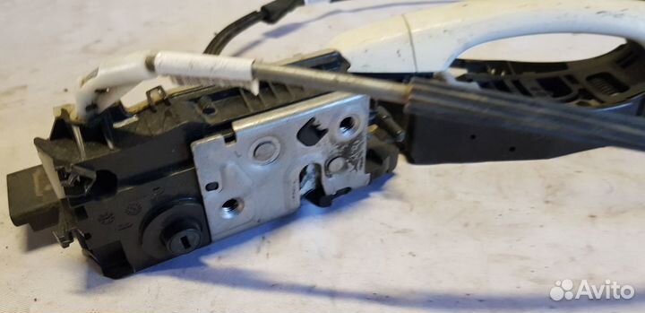 Citroen C4 B7 Замок двери задней левой