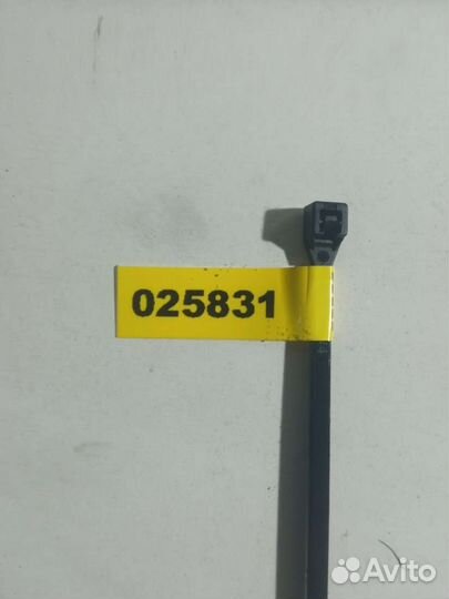 Подушка крепления кпп Ford Galaxy 1 7M0199131