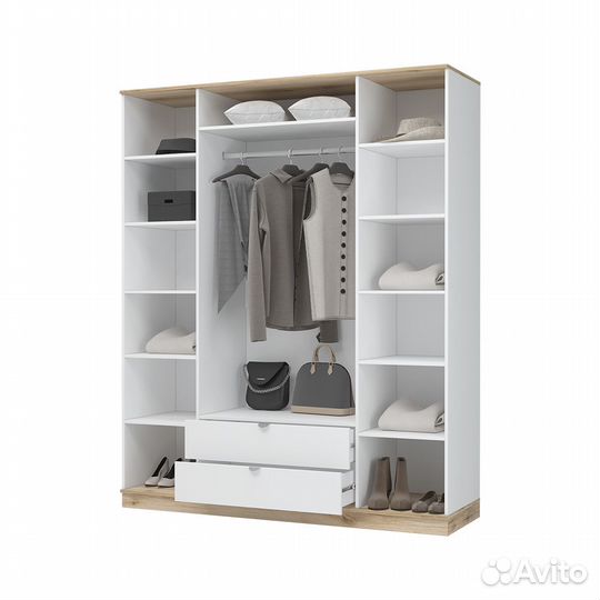 Вместительный шкаф