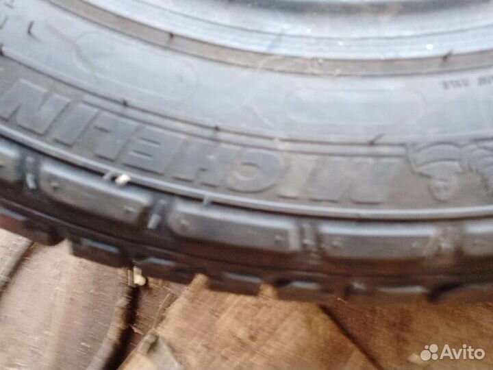 Michelin Agilis CrossClimate 215/65 R16C