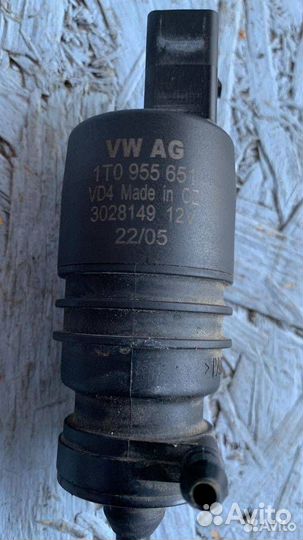 Моторчик стеклоомывателя Audi A4 B7 (2004 - 2009)