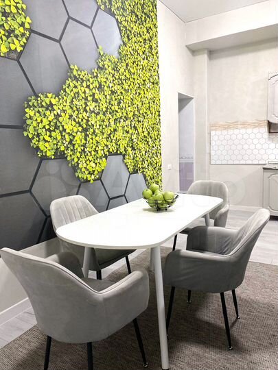 2-к. квартира, 76 м², 1/6 эт.