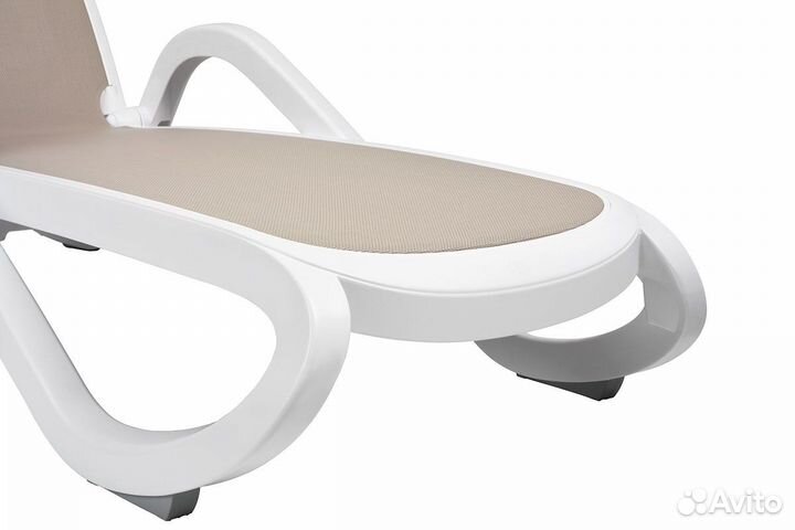 Шезлонг лежак Alfa с подлоктониками