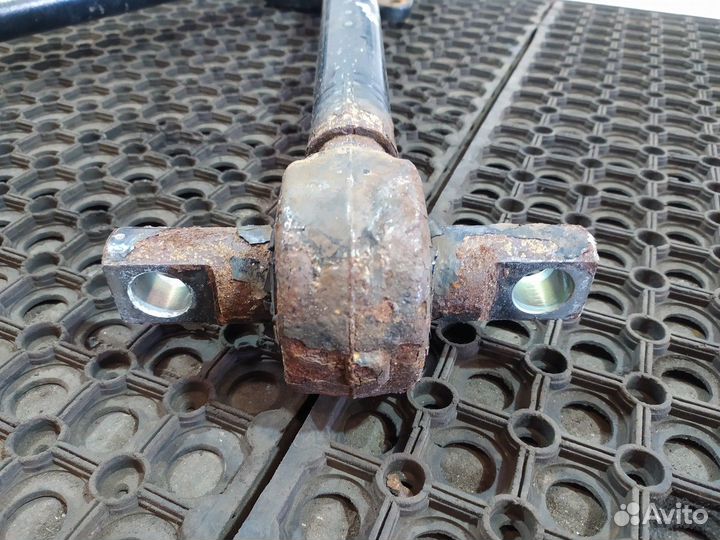 Тяга реактивная V-образная