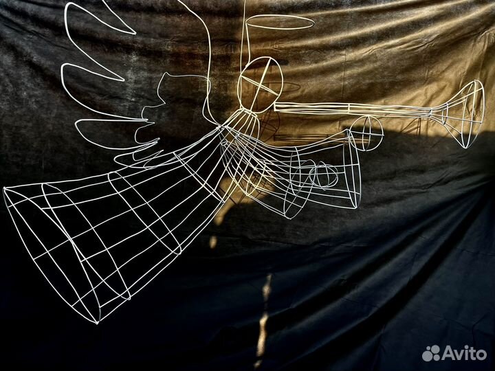 Фигура ангела