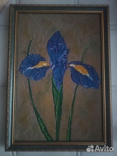 Картины выполнены из песка