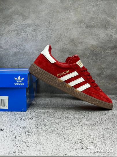 Кроссовки adidas spezial