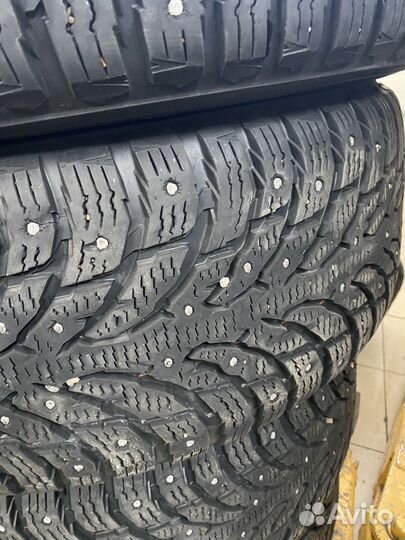 Nokian Tyres Hakkapeliitta 9 SUV 245/60 R18