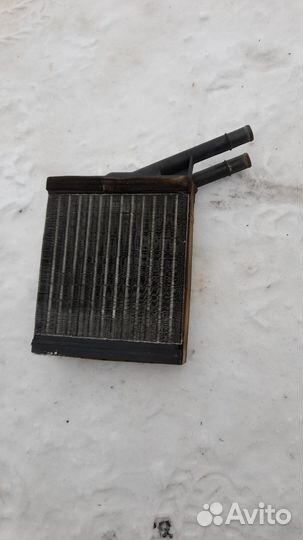 Продам радиатор отопителя opel monterey