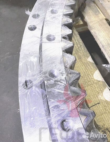 Опорно-поворотный круг Volvo EC290CLR