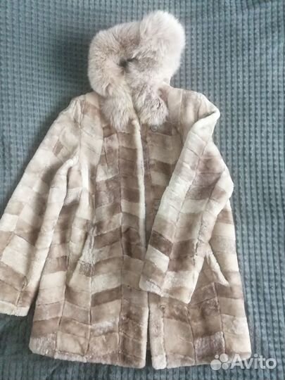 Шуба мутоновая с капюшоном 48 50