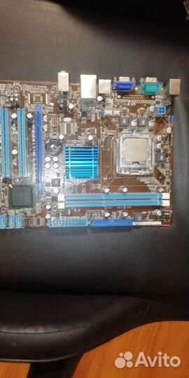 Материнская плата с процессором