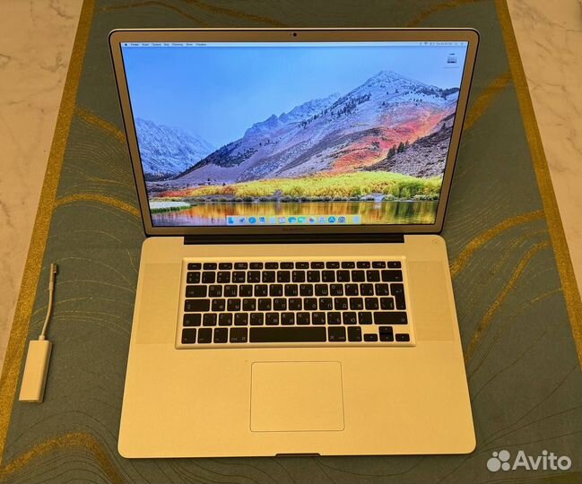 Apple MacBook Pro 17