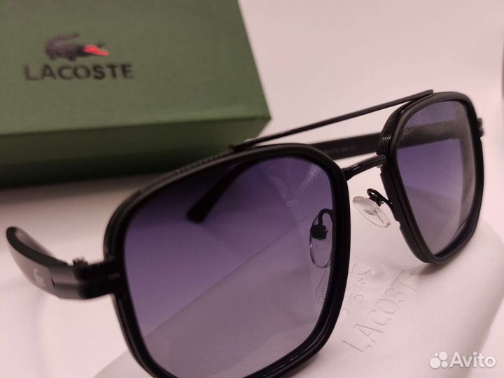 Солнцезащитные очки lacoste