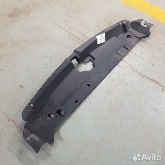 Накладка радиатора Geely MK