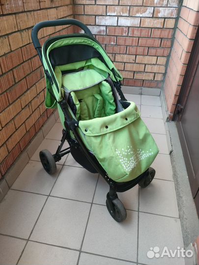 Прогулочная коляска