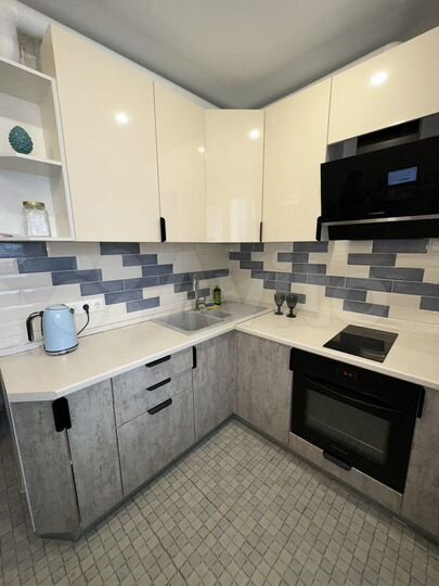 2-к. квартира, 70 м², 9/12 эт.