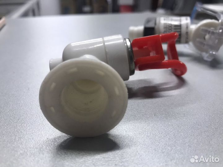 Кран для кулера