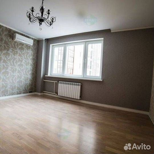 Окно в квартиру / дом / коттедж