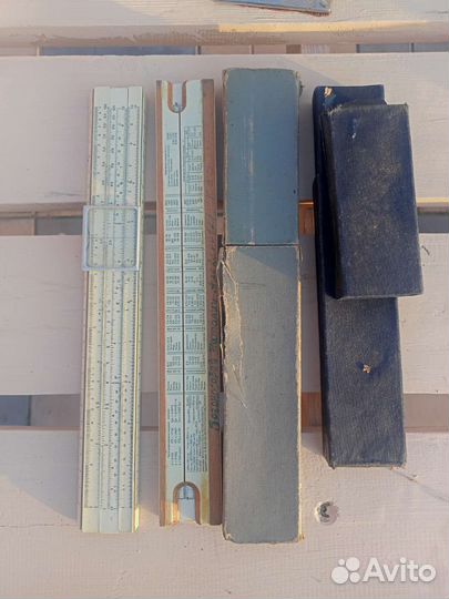 Старинные принадлежности для черчения