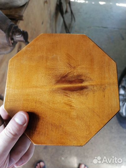 Подставки под блюда на ножке из дерева