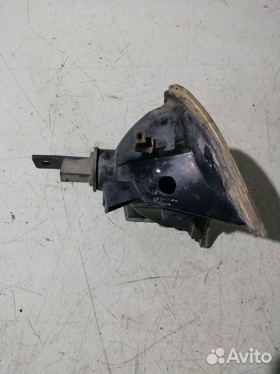 Поворотник правый BMW 5 E34