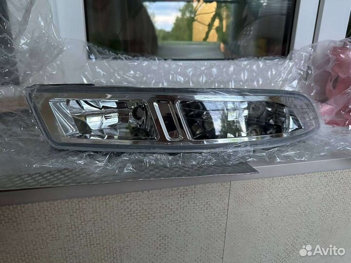 Передняя правая фара 