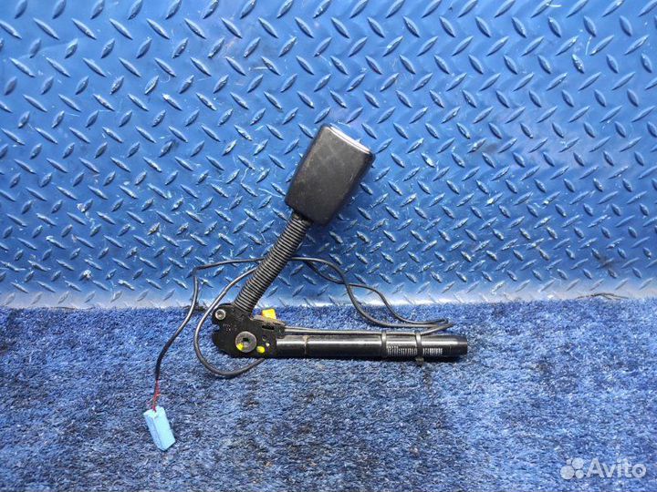 Преднатяжитель ремня передний левый Land Rover