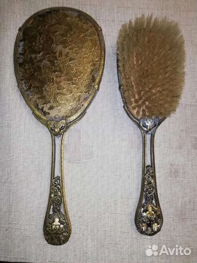 Антикварный набор для женского туалета