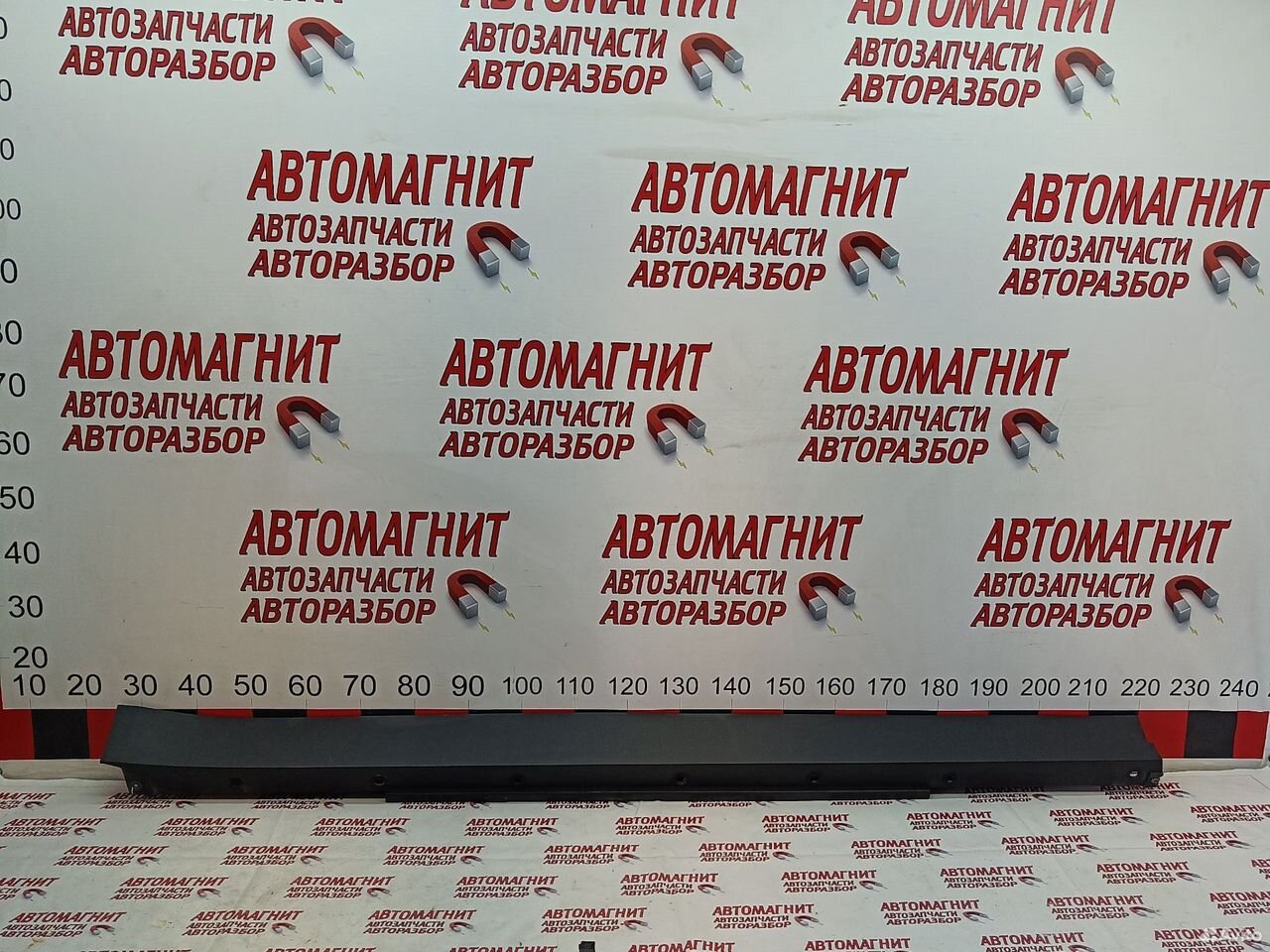 Накладка порога правая Lixiang L7