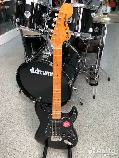 Электрогитара Fender Squier