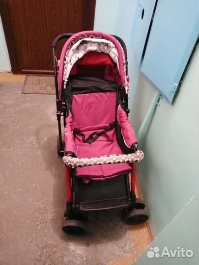 Прогулочная коляска