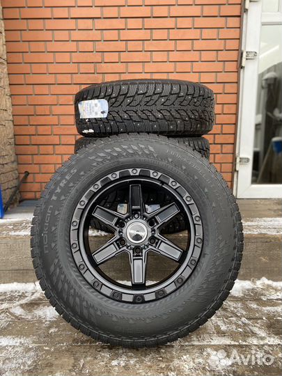 Новые колеса R18 OFF-Road 6/139.7 Nokian LT3
