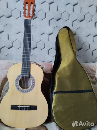 Классическая гитара 3/4