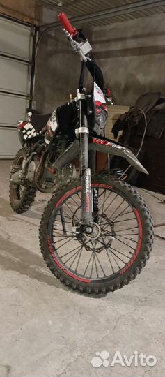 Питбайк Regulmoto Medalist 150e