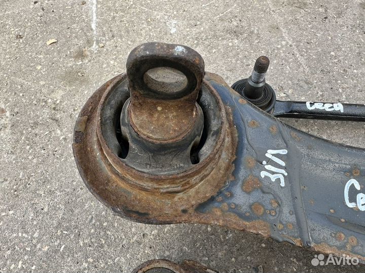 Задние рычаги Kia Ceed ED