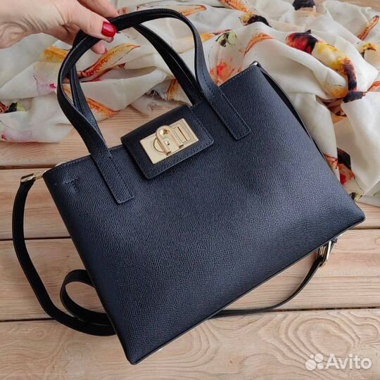 Сумка с ручками Furla натуральная кожа