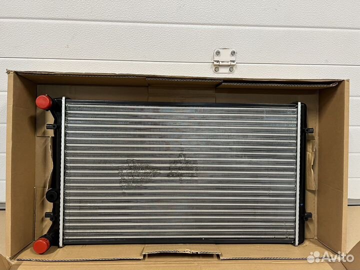 Радиатор охлаждения на Audi A3