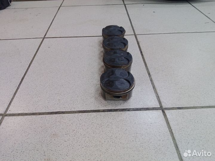 Поршня Honda CBR 600 F4