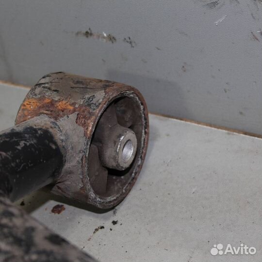 Рычаг задний верхний левый land rover Range Rover