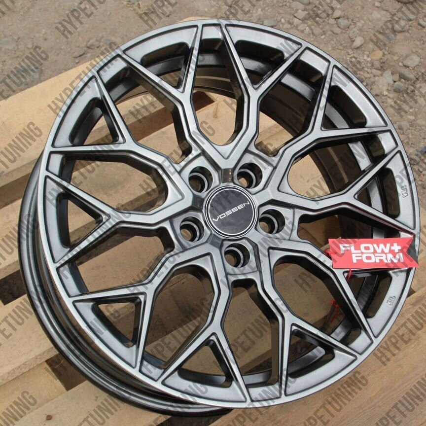 Литые диски Vossen HF2 7.5×R17 5×114.3