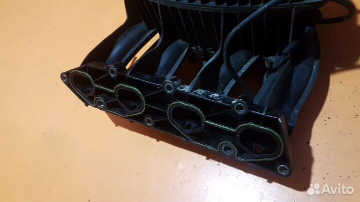 Коллектор впускной на Mercedes W210